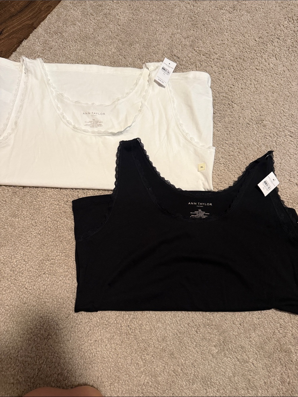 Ann Taylor Lace-Trim Tank Duo in Black and White Size XL